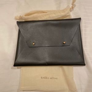 Tribe Alive Envelope Bag (box of style)